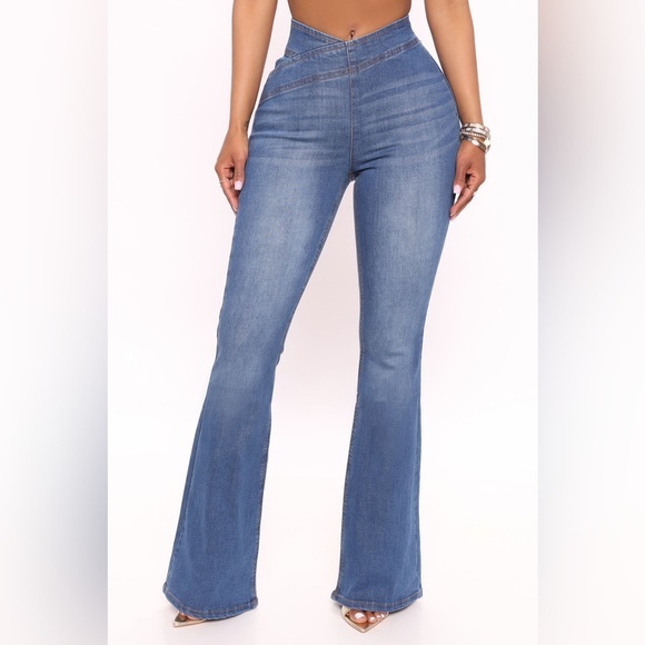Fashion Nova Effortless Pull On Flare‎ Jeans - Picture 4 of 10
